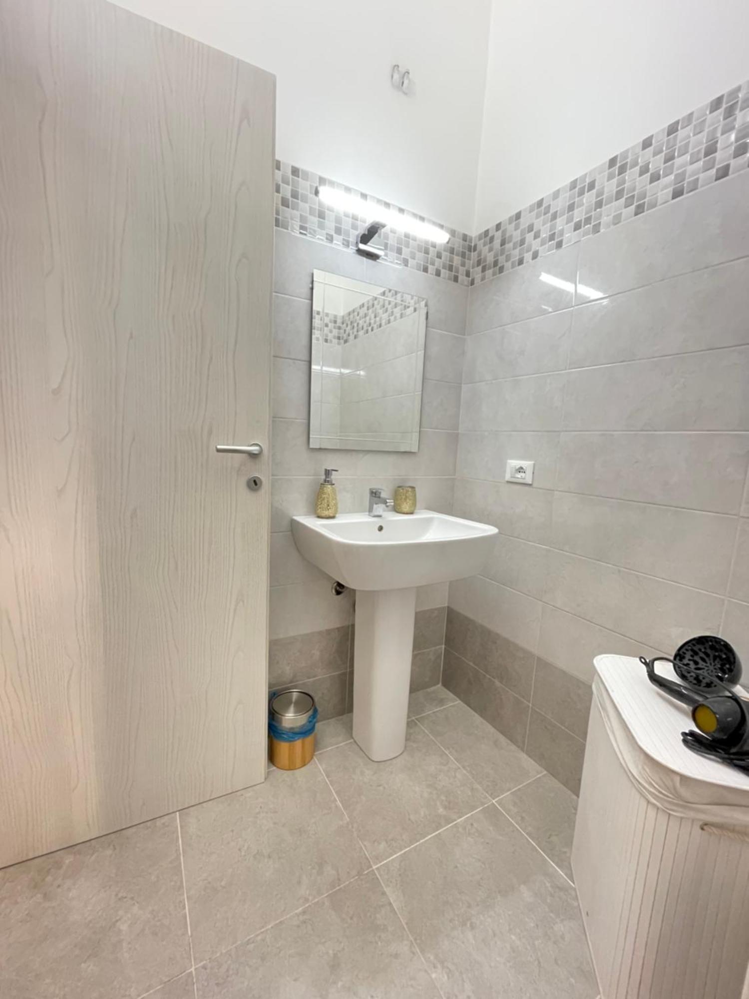 You & Me Garibaldi Home Verona Center Ngoại thất bức ảnh